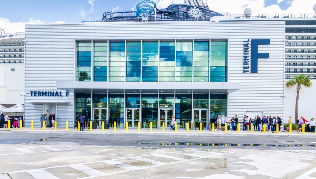 terminal F, a modern cruise terminal
